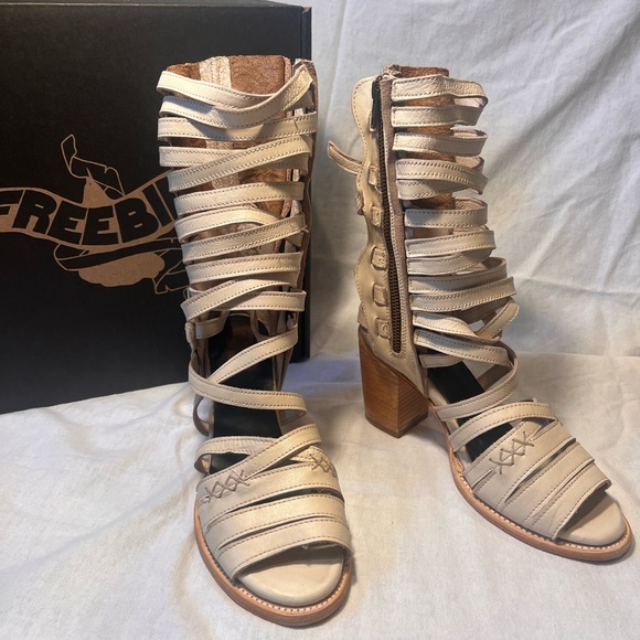 Freebird Gladiator Strappy Sandal - Picture 2 of 4